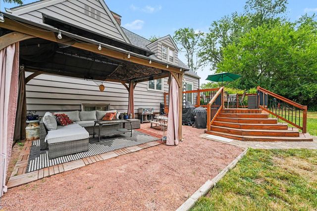 228 W Joliet Road, Valparaiso, IN 46385