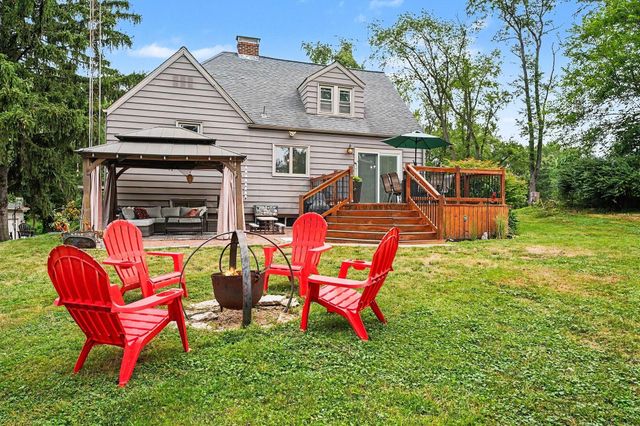 228 W Joliet Road, Valparaiso, IN 46385