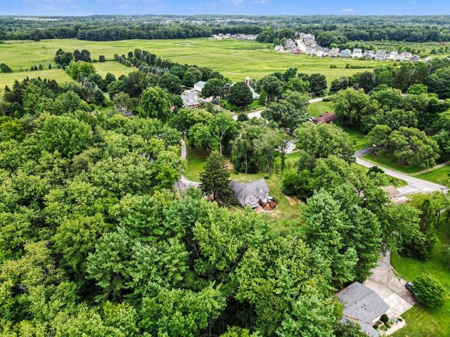 228 W Joliet Road, Valparaiso, IN 46385