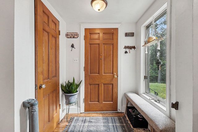 228 W Joliet Road, Valparaiso, IN 46385