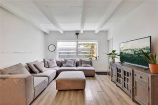 325 Ocean Dr 206, Miami Beach, FL 33139