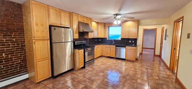 186 Webster 3, Boston, MA 02128
