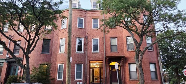 186 Webster 3, Boston, MA 02128