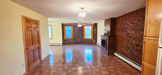 186 Webster 3, Boston, MA 02128