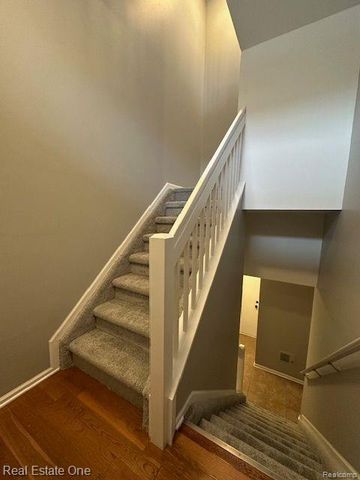 4240 MAPLE Street, Dearborn, MI 48126