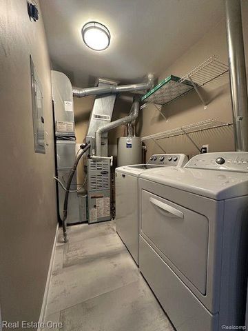 4240 MAPLE Street, Dearborn, MI 48126