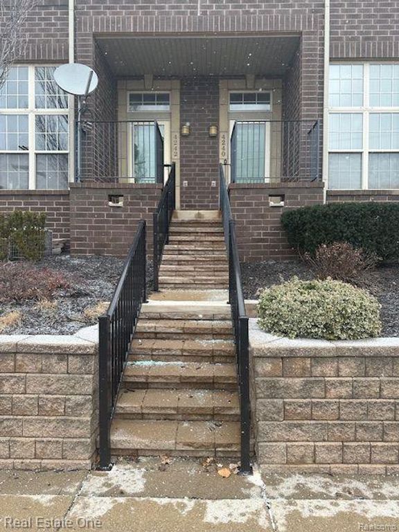 4240 MAPLE Street, Dearborn, MI 48126