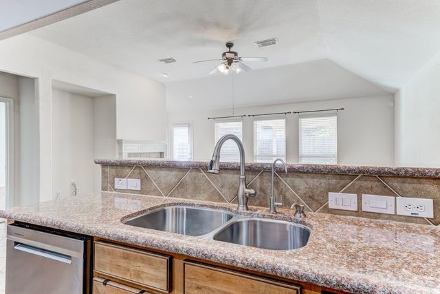 5807 Story Book Trail, Missouri City, TX 77459