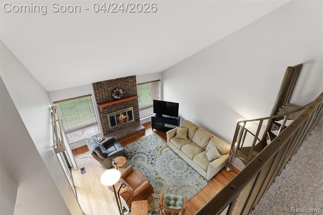 3017 Lindenwood Drive, Dearborn, MI 48120
