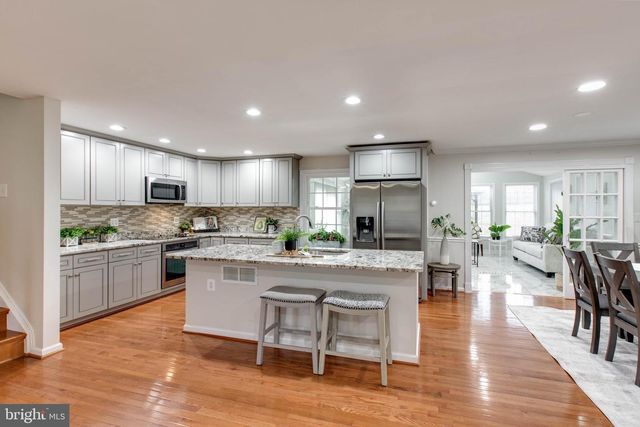 6114 CAMELBACK LN, Columbia, MD 21045