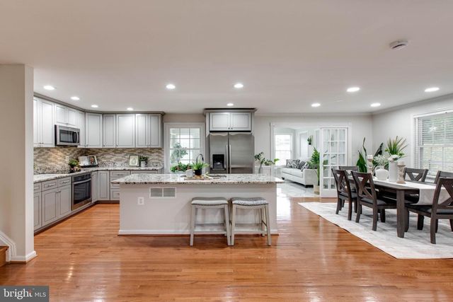 6114 CAMELBACK LN, Columbia, MD 21045