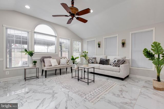 6114 CAMELBACK LN, Columbia, MD 21045