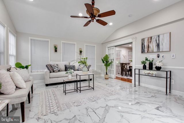 6114 CAMELBACK LN, Columbia, MD 21045