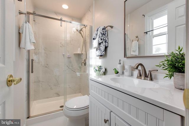 6114 CAMELBACK LN, Columbia, MD 21045