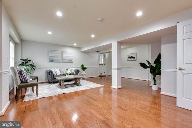 6114 CAMELBACK LN, Columbia, MD 21045