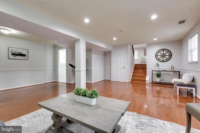 6114 CAMELBACK LN, Columbia, MD 21045