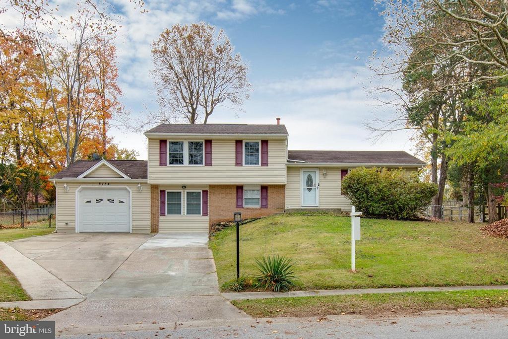 6114 CAMELBACK LN, Columbia, MD 21045