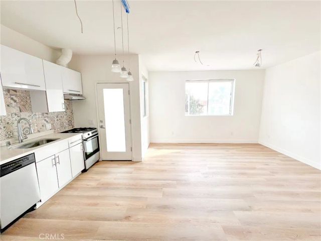 1183 Crenshaw Boulevard 202, Los Angeles, CA 90019
