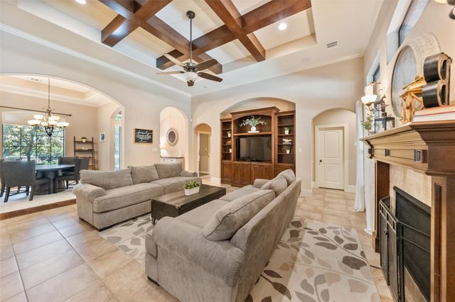 32707 Westwood Square East Drive, Magnolia, TX 77354