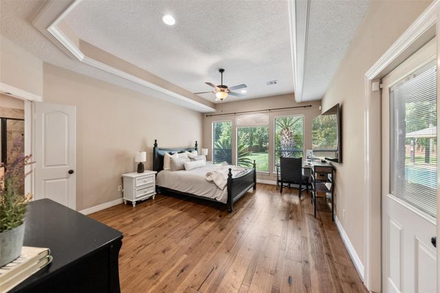 32707 Westwood Square East Drive, Magnolia, TX 77354