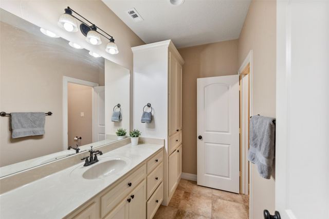 32707 Westwood Square East Drive, Magnolia, TX 77354