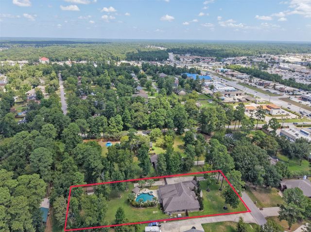 32707 Westwood Square East Drive, Magnolia, TX 77354