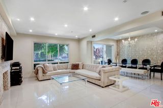 11921 Dorothy Street 102, Los Angeles, CA 90049