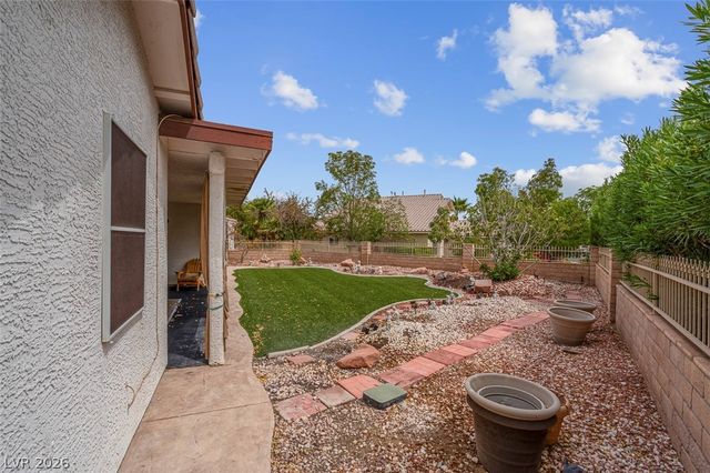 5204 Rim View Lane, Las Vegas, NV 89130