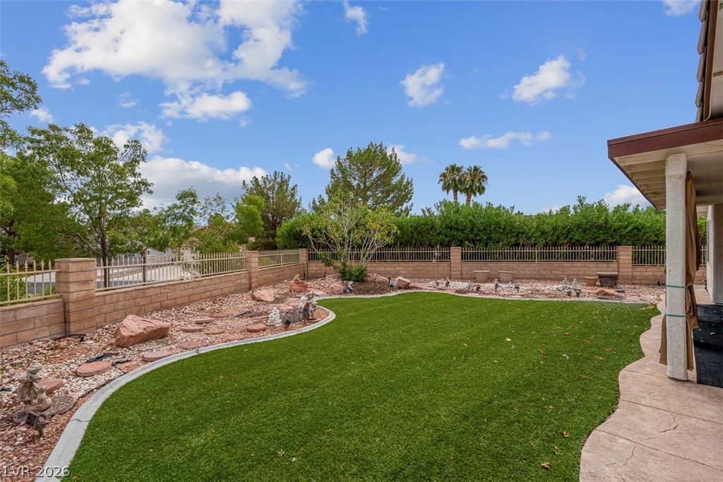 5204 Rim View Lane, Las Vegas, NV 89130