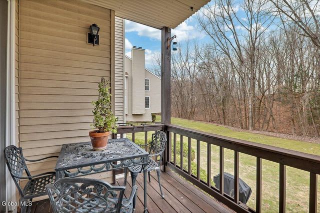 4602 S Foxwood Drive, Clifton Park, NY 12065