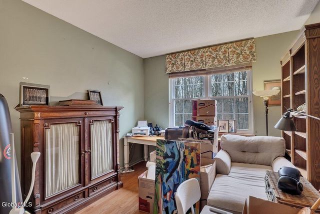 4602 S Foxwood Drive, Clifton Park, NY 12065