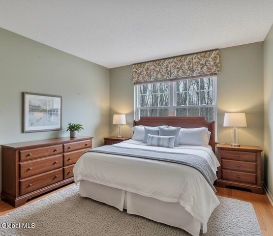 4602 S Foxwood Drive, Clifton Park, NY 12065