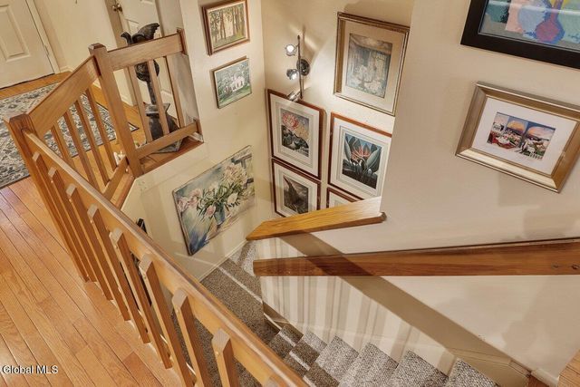 4602 S Foxwood Drive, Clifton Park, NY 12065