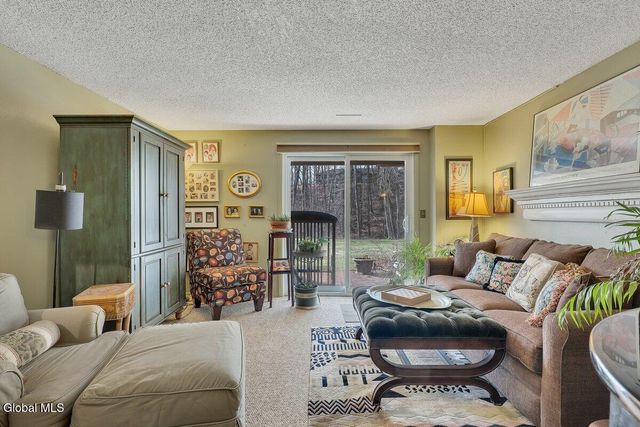 4602 S Foxwood Drive, Clifton Park, NY 12065