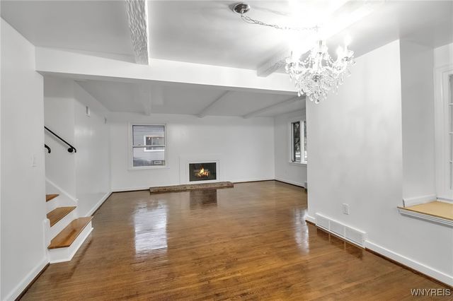 289 Huxley Drive, Amherst, NY 14226