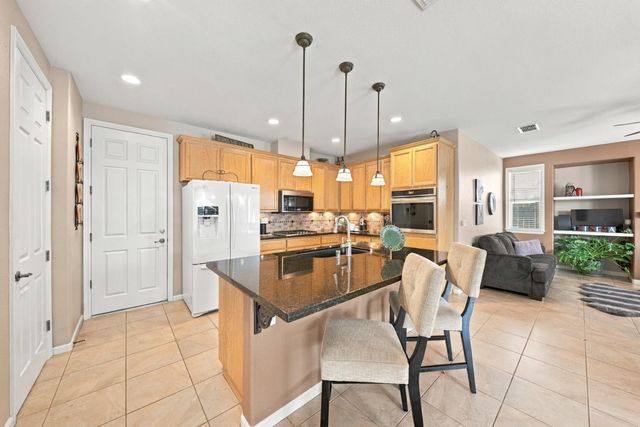 1530 Calhoun Ave, Ripon, CA 95366