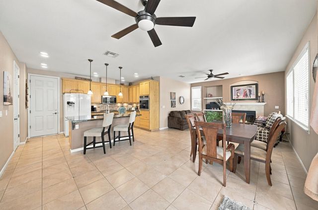 1530 Calhoun Ave, Ripon, CA 95366