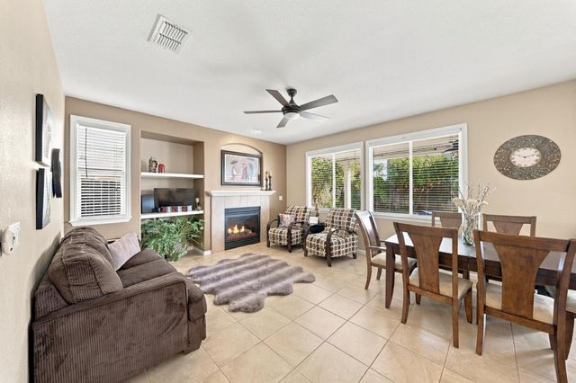 1530 Calhoun Ave, Ripon, CA 95366