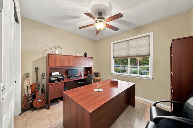 1530 Calhoun Ave, Ripon, CA 95366