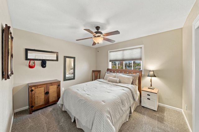 1530 Calhoun Ave, Ripon, CA 95366
