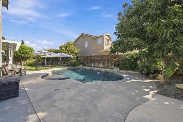 1530 Calhoun Ave, Ripon, CA 95366