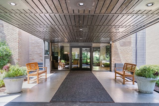 4200 West End Ave Apt 203, Nashville, TN 37205