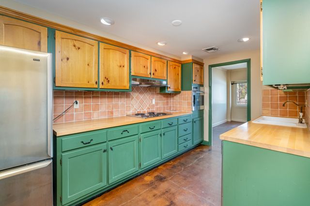 4200 West End Ave Apt 203, Nashville, TN 37205