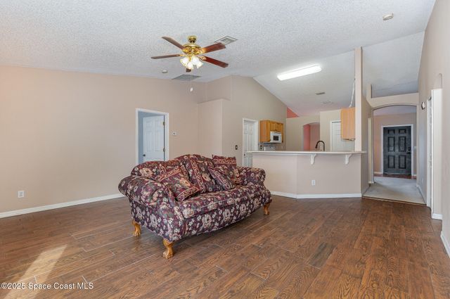 1454 Graves Street SE, Palm Bay, FL 32909