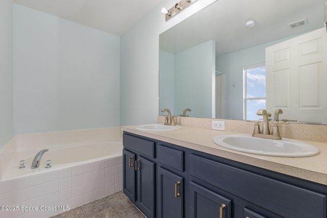 1454 Graves Street SE, Palm Bay, FL 32909