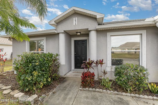 1454 Graves Street SE, Palm Bay, FL 32909