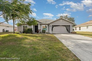 1454 Graves Street SE, Palm Bay, FL 32909