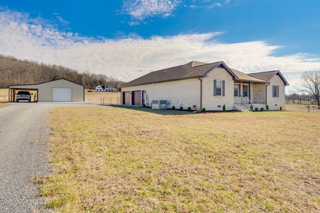 4439 New Harmony Rd, Hartsville, TN 37074