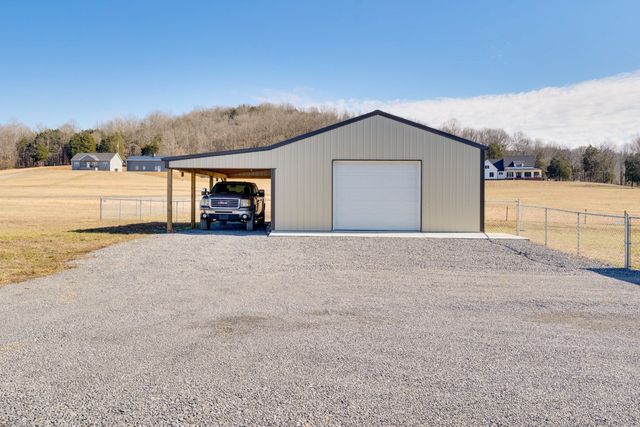 4439 New Harmony Rd, Hartsville, TN 37074