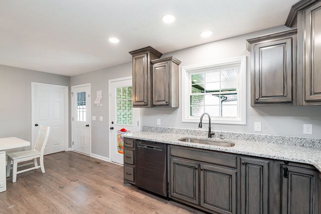 4439 New Harmony Rd, Hartsville, TN 37074